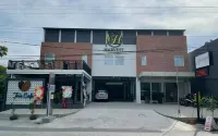 HARVEST HOTEL PURWODADI Hotel a 
