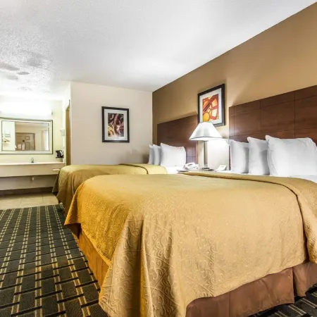Quality Inn & Suites Morrow Atlanta South Отели в г. Морроу