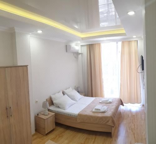 带阳台和海景的豪华双人房