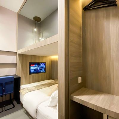 S 客艙 – 大床， 共用浴室