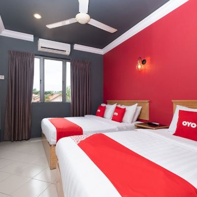 Suite Superior Kupon OYO 90050 V Hotel