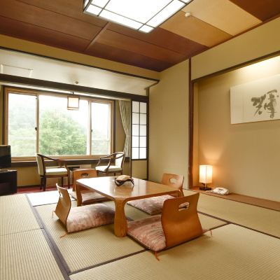 Japanese-Style Room with Shared bathroom Non-Smoking