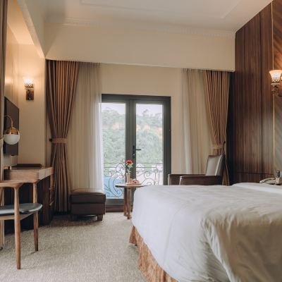 Deluxe Room Phoenix Hotel Promo Code