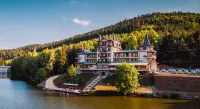 Retro Riverside Wellness Resort Hotels in 