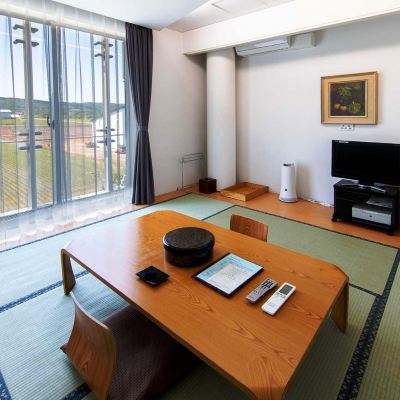 Standard Japanese-Style Room With 8 Tatami Mats And Mountain View-Non-Smoking 新十津川町　サンヒルズ・サライ クーポン