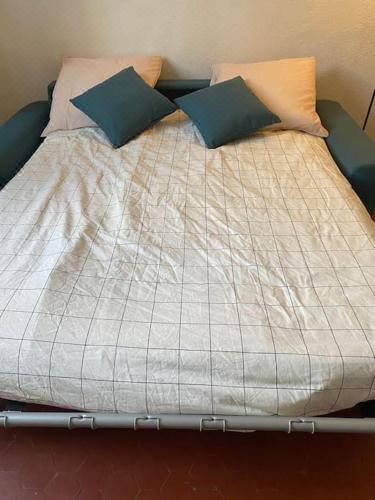 一室房（带沙发）