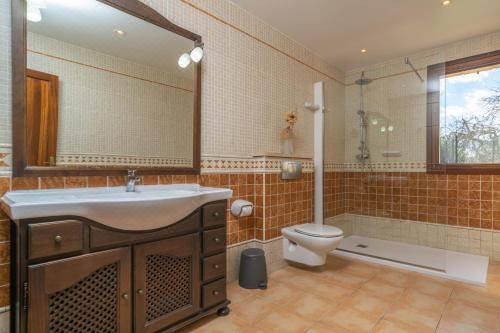 Sa PuntaSix-Bedroom Villa