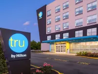 Tru by Hilton Chesapeake Greenbrier