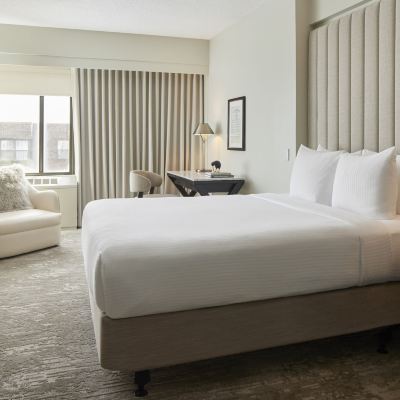 Queen Room With Accessible Roll In Shower Capitol Hill Hotel Promo Code