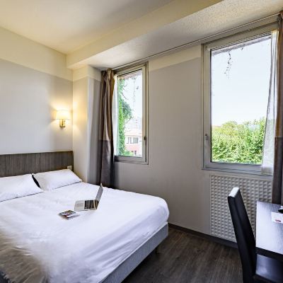 Standard Double Room Hotel Gascogne Promo Code