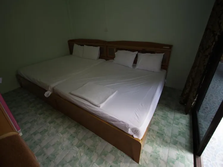 ห้องบัดเจท เตียงใหญ่ 1 เตียง