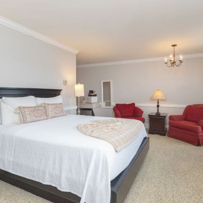 Divided Double Queen Room Selinsgrove Inn Promo Code