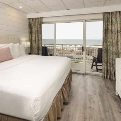 Panoramic Queen Suite with Kitchenette and Ocean View Montreal Beach Resort Promo Code