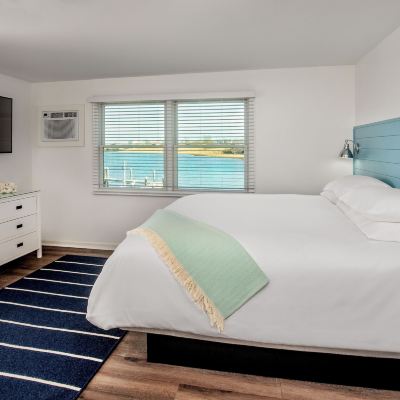 Single Premium King Room Champlin's Marina & Resort Promo Code