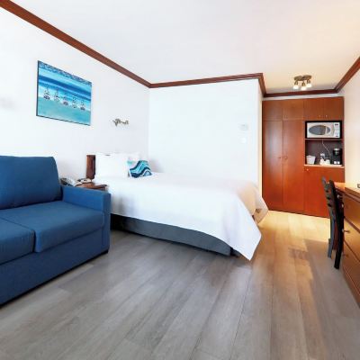 Deluxe Queen Room with Sofa Bed Hotel Plante Promo Code