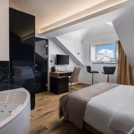 Top Rooms