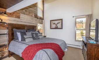 Silver Queen West, Building B, Unit 7137 by Summit County Mountain Retreats