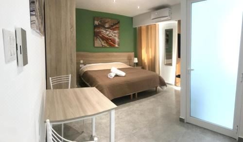 豪华特大床一室房