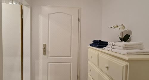 带娱乐套餐的三间公寓