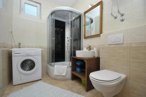 带海景的一卧室公寓