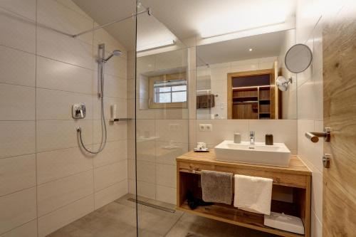 带阳台的三人房