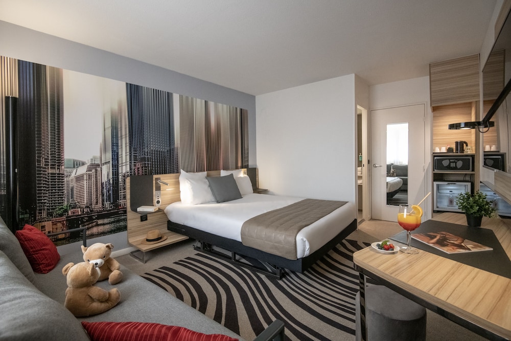 高级房， 多张床