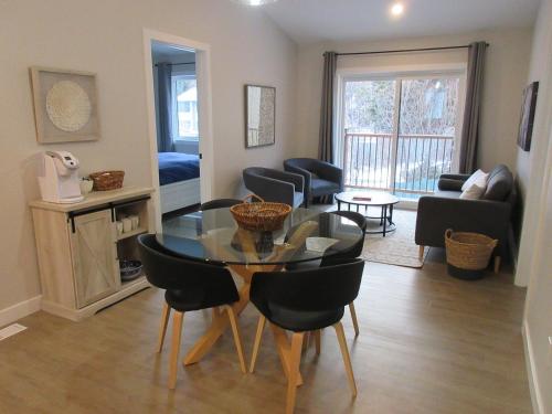 Mountain View Bed & Breakfast Deluxe King Room