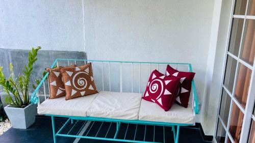 带湖景的双人间