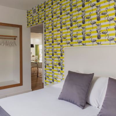 Three-Bedroom Apartment Flamingo Beach Mate Promo Code