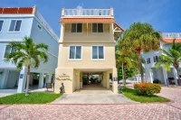 Book Any Day of the Week! Elevator~Tiki Bar~Boat Slip! Moon Deck/Pool~Gulf Front