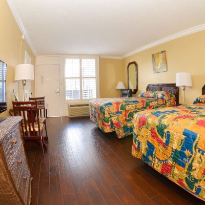 Standard Two Double Room Gulfcoast Inn Naples Promo Code