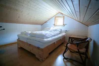 Red Robin - Vacation Homes Next to Svartifossur Waterfall Hotele w: 