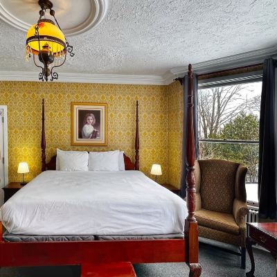 Heritage Room Inn at The Falls Promo Code