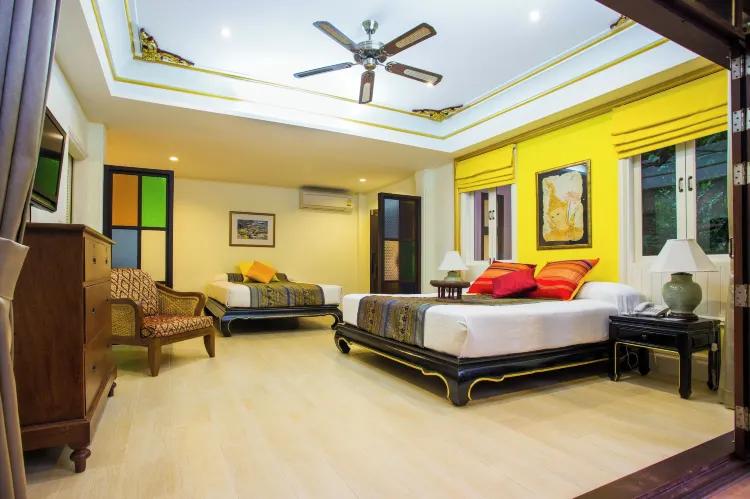 Gold Antique Room with near Pool View