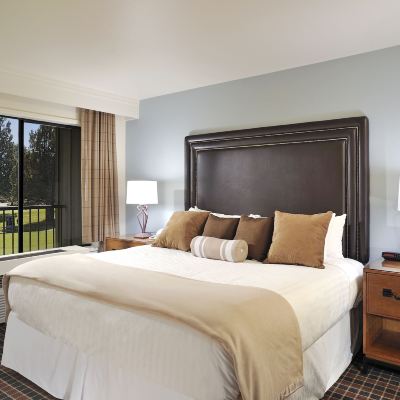 Room, 2 Queen Beds, Golf View The Lodge at Eagle Crest Promo Code