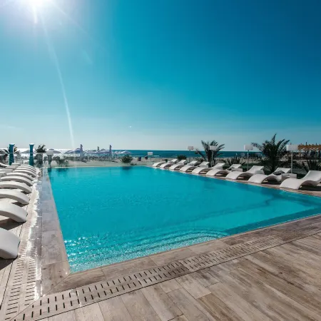 Hotel Opera Mamaia