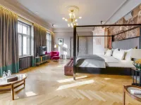 Grand Poet Hotel and Spa by Semarah Hôtels à : Riga