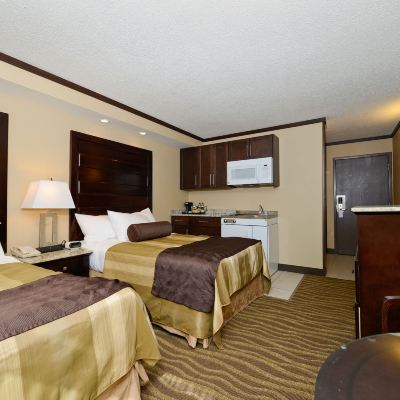 Efficiency, Double Room, 2 Double Beds, Kitchenette Siding 16 Lodge Promo Code