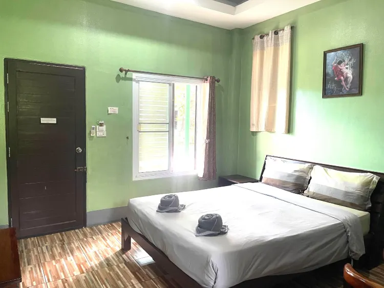 ห้องสแตนดาร์ด เตียงใหญ่ 1 เตียง