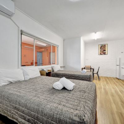 Family Room, Multiple Beds Riviera Motel Bundaberg Promo Code