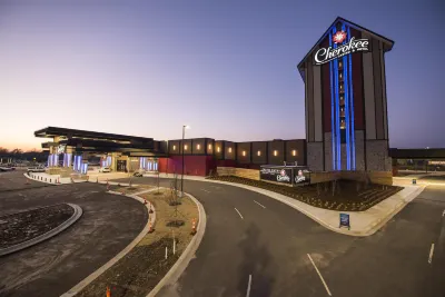 Cherokee Casino Hotel Roland Отели в г. 