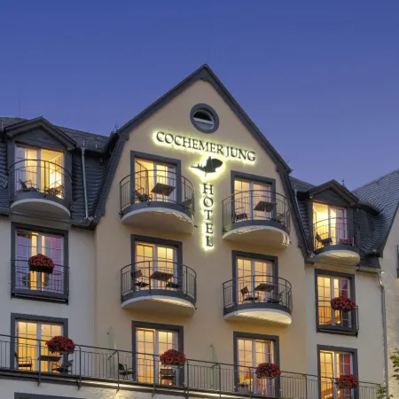 Hotel Cochemer Jung Отели в г. Кохем