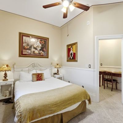 Royal SPA Room Heber Senator Bed and Breakfast Promo Code