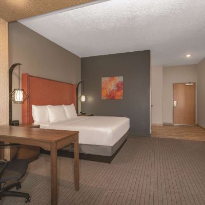 Executive King Room La Quinta Inn & Suites by Wyndham South Jordan Promo Code