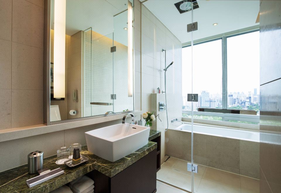 Yeouido Park Centre, Seoul - Marriott Executive ApartmentsPenthouse Suite