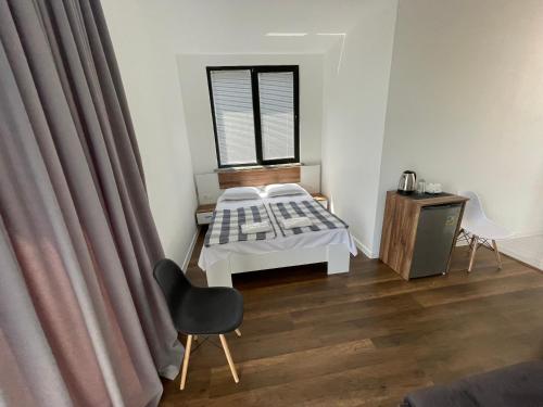 双人房（带独立浴室）