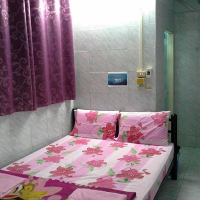 Triple Room with Shared Bathroom New Central Guesthouse Promo Code