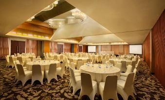 Hotel Santika Banyuwangi - Housity