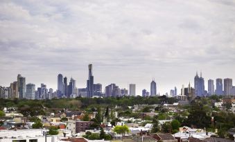 The Cullen Melbourne - Art Series - Housity