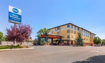 Best Western Golden Prairie Inn  Suites